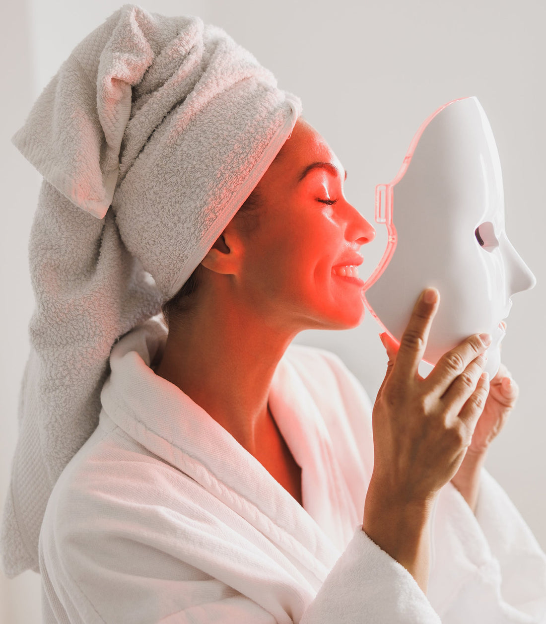 Luxe Beauty LED Light Face Mask